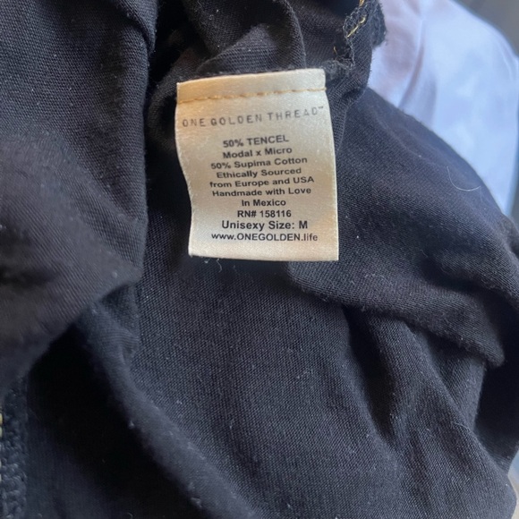 ✨One Golden Thread✨ - Picture 5 of 6